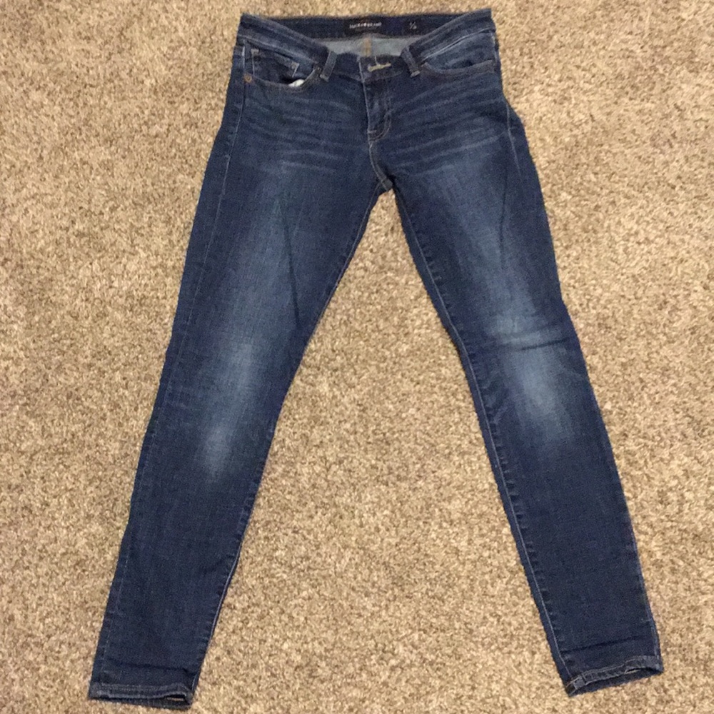Dark wash Lucky Brand Stella Skinny Jeans 28